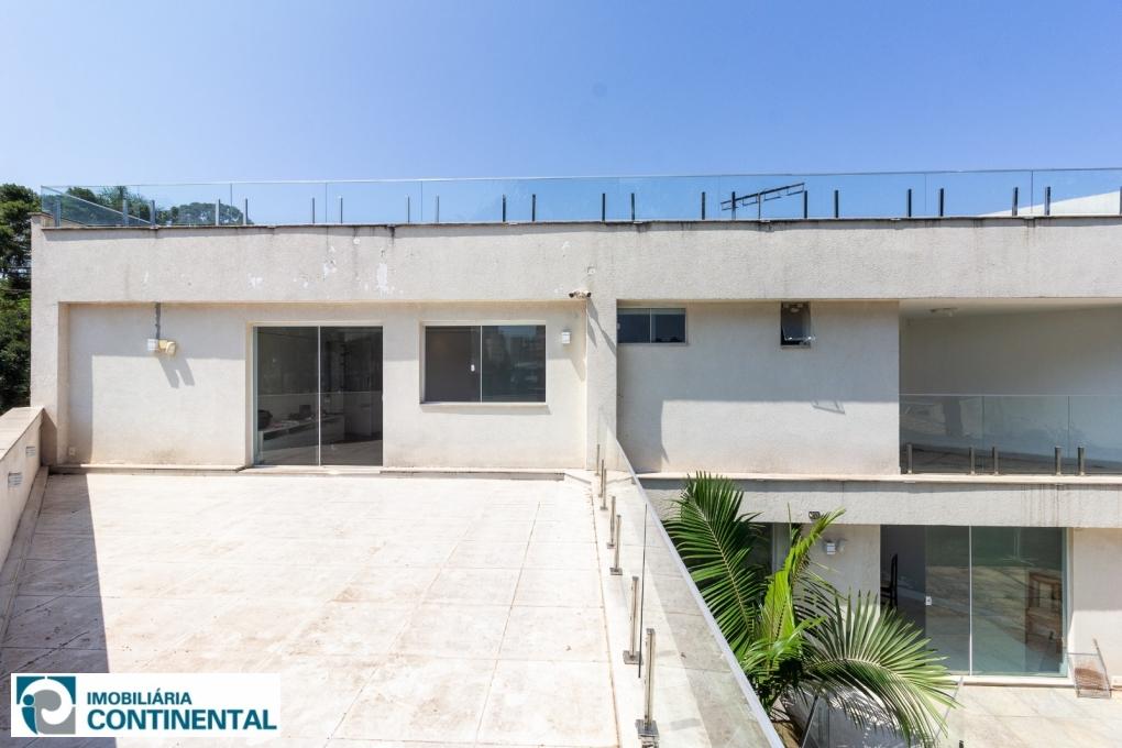 Casa à venda com 3 quartos, 674m² - Foto 4